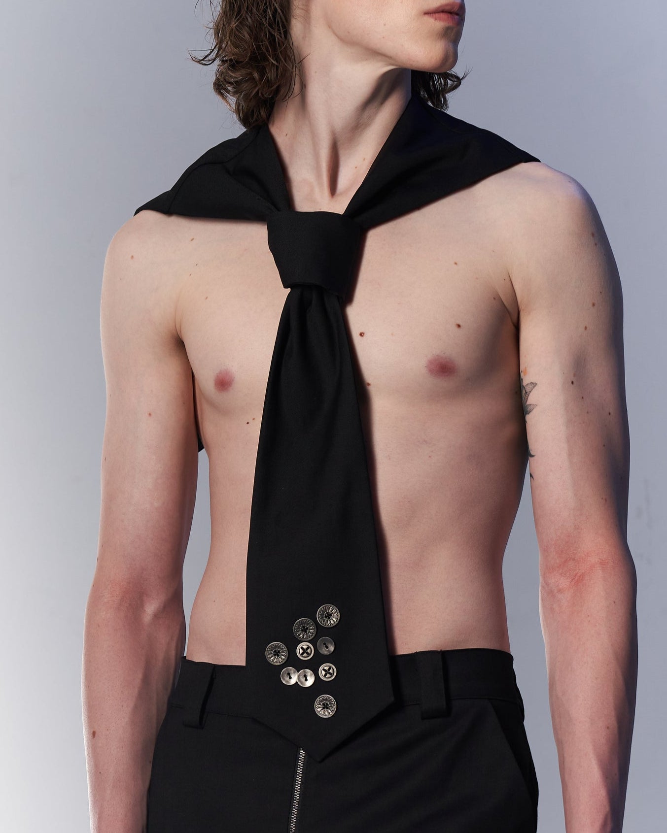 Black necktie metal button collar