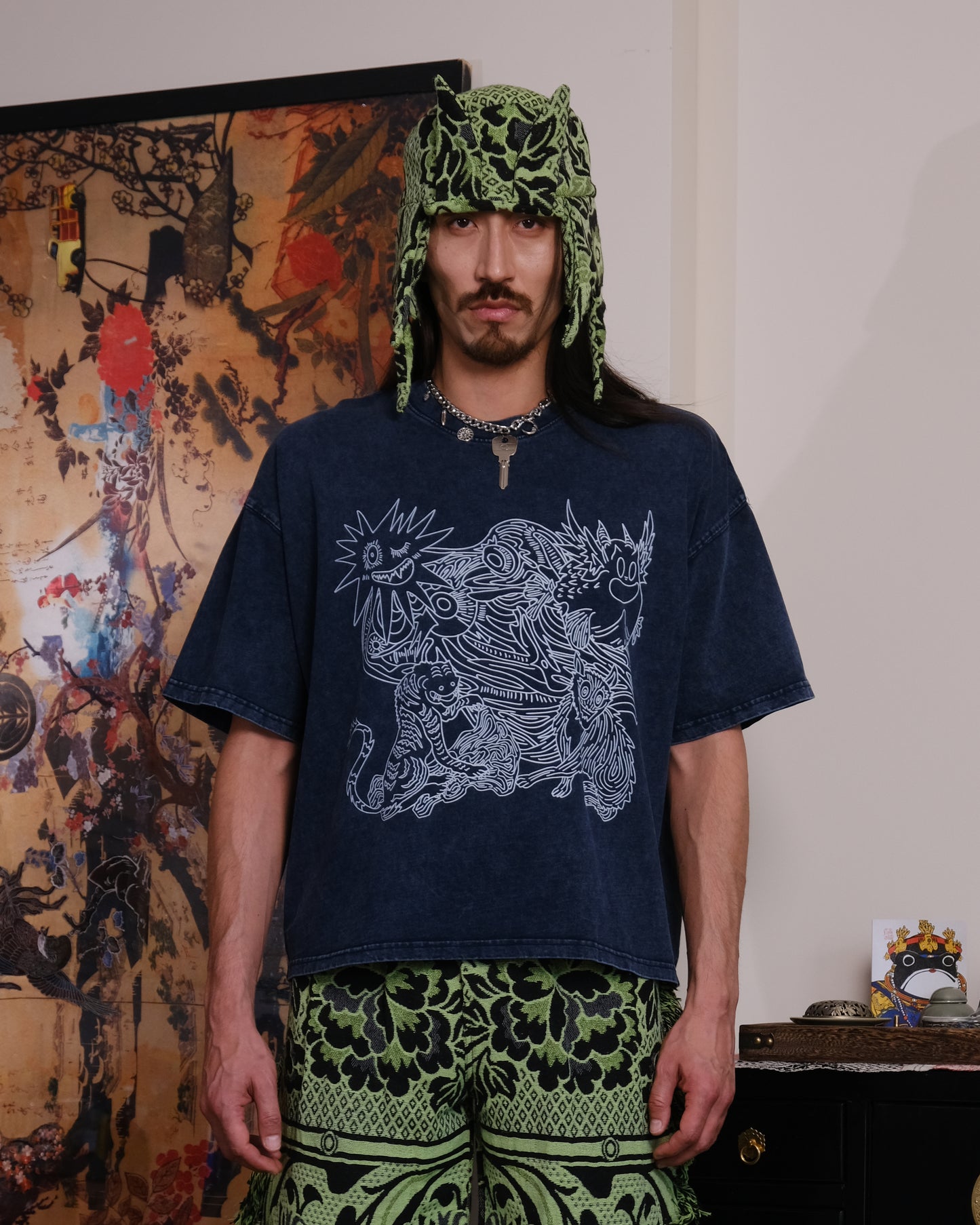 Mythical creatures lines Navy crop T-shirt