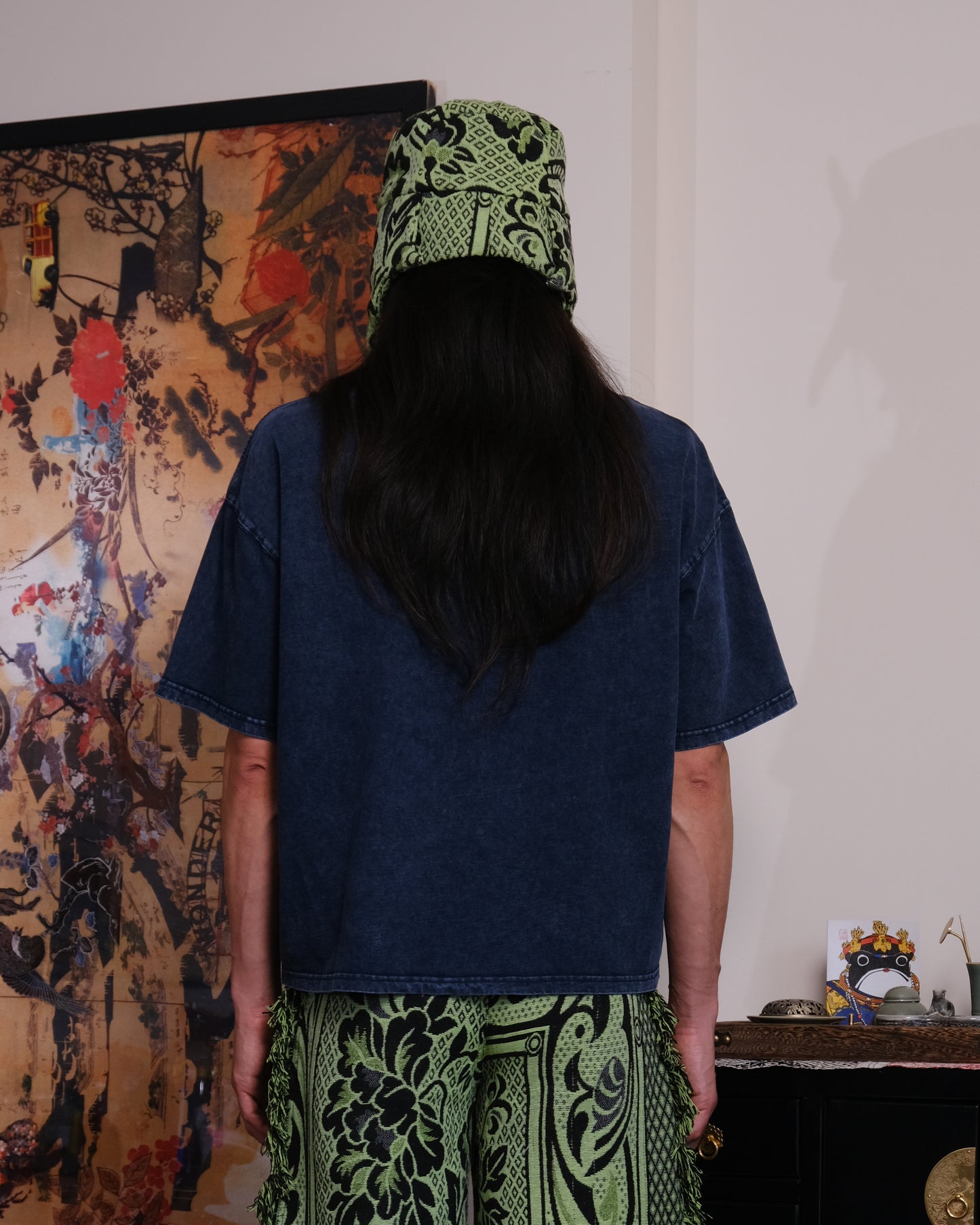 Mythical creatures lines Navy crop T-shirt