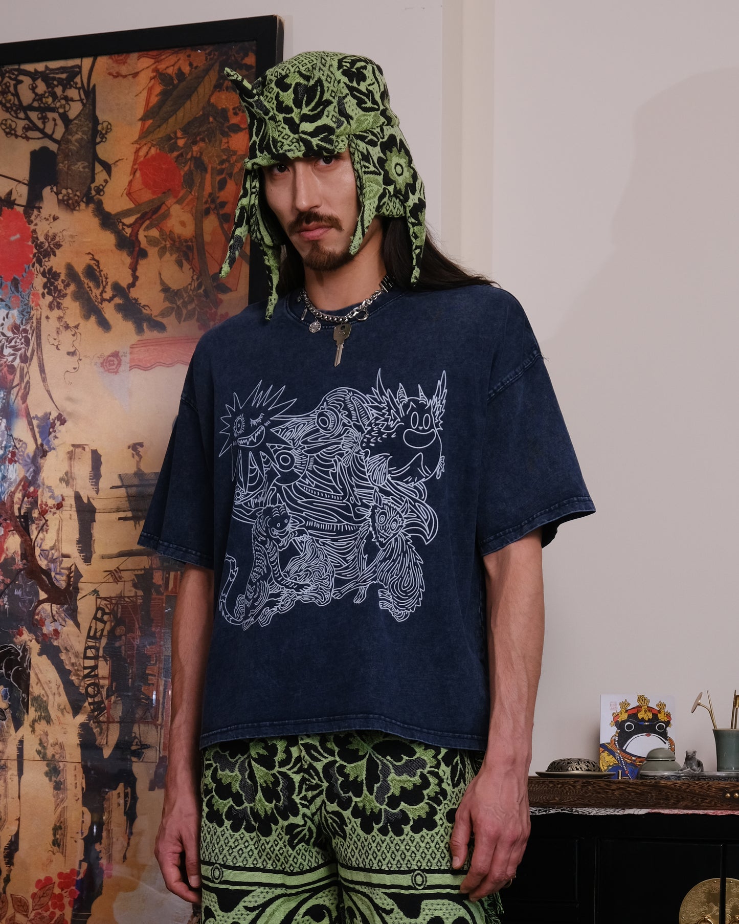 Mythical creatures lines Navy crop T-shirt