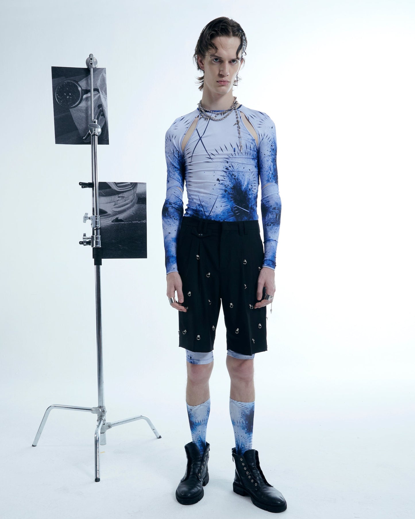 Blue X-ray pattern top