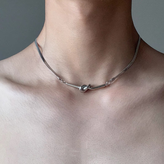 Knot stainless steel necklace